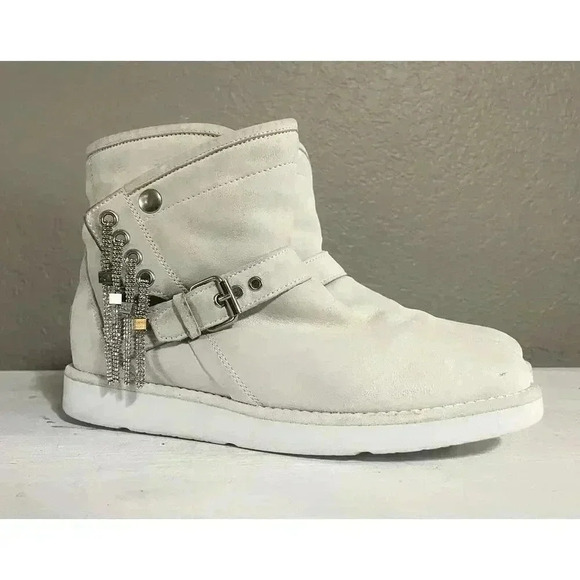 UGG Shoes - Ugg W karisa everlasting size 6 US Women Winter Boots